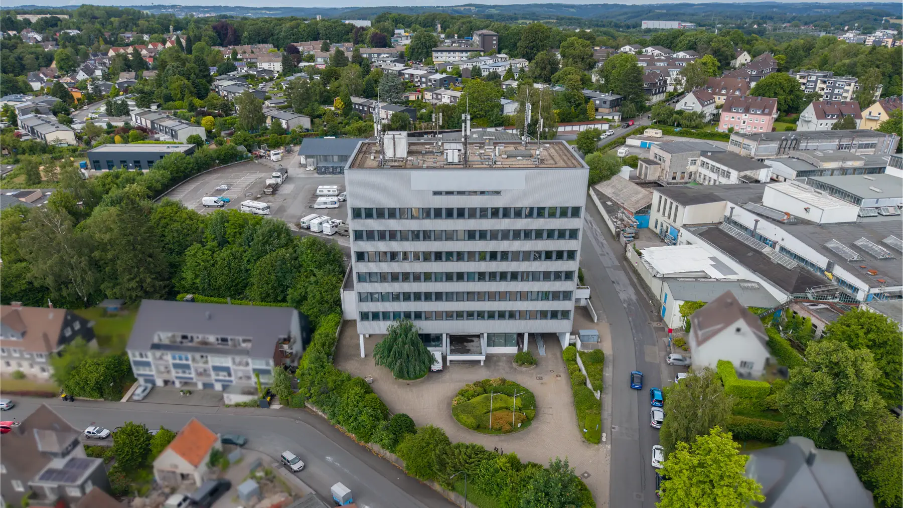 Bürogebäude im Quartier, Wuppertal — Lage und Umgebung aus der Luft